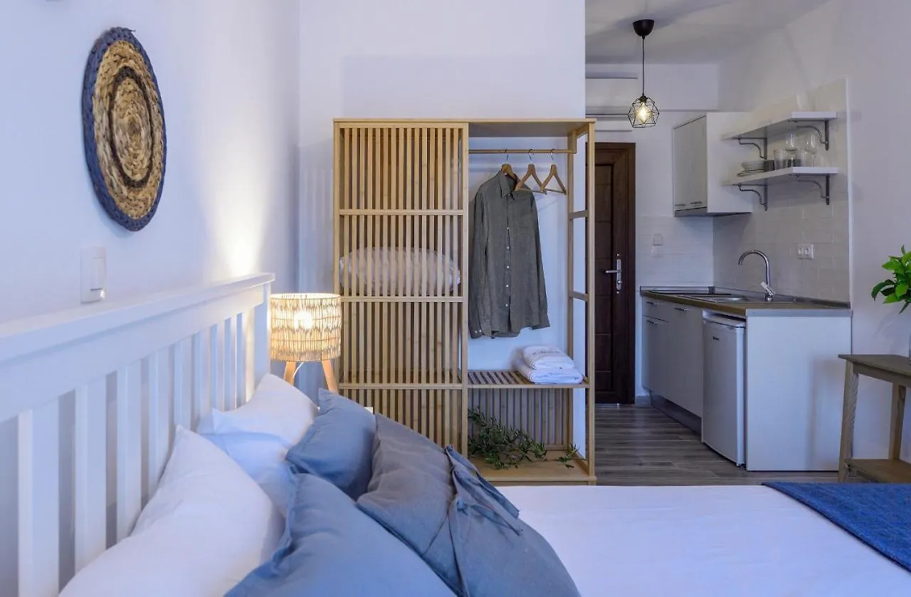 Ellie'S Studios-Apartments 니키티 0*,