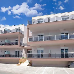 Διαμέρισμα Ar, Νικήτη